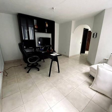 ペレイラApartamento Amoblado En Pinaresアパートメント エクステリア 写真